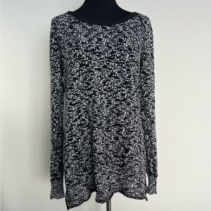 We The Free White Black Long Sleeve Scoop Neck Semi Sheer Sweater Size Large